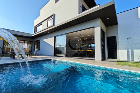 Casa à venda com 3 suítes no condomínio Villa D' Oro, Vinhedo - SP
