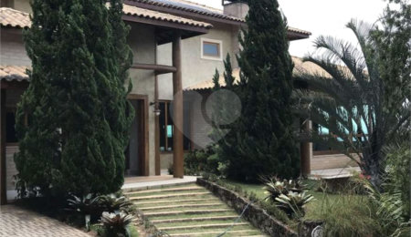 Casa à venda com 5 suítes no condomínio Porto Atibaia, Atibaia - SP