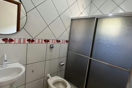 Casa à venda com 4 quartos, sendo 1 suíte,  em Jardim Maristela, Três Lagoas, MS