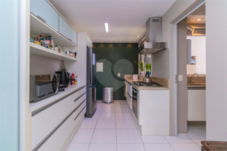 Apartamento à venda com 2 suítes em Jardim Marajoara, São Paulo, SP