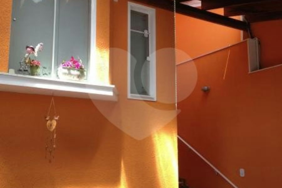 Sobrado à venda com 3 quartos, sendo 1 suíte, em Vila Nova Cachoeirinha, São Paulo, SP