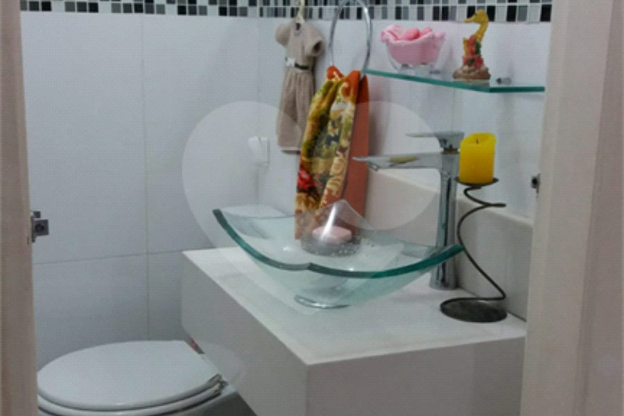 Casa à venda com 2 suítes no condomínio Residencial Taormina, São Paulo - SP