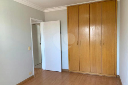 Apartamento à venda com 2 quartos em Vila Cordeiro, São Paulo, SP