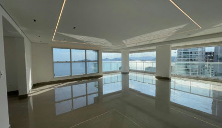 Cobertura com 3 dormitórios à venda, 238 m² por R$ 5.500.000,00 - Embaré - Santos/SP