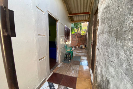 Casa à venda com 3 quartos em Vila Áurea, Ponta Porã, MS