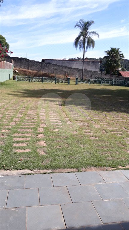 Casa à venda com 6 quartos, sendo 4 suítes, no condomínio Recanto dos Palmares, Atibaia - SP