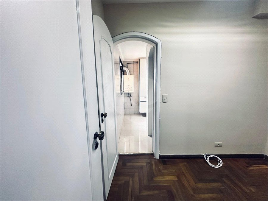 Apartamento à venda com 3 quartos, sendo 1 suíte, em Alto da Boa Vista, São Paulo, SP