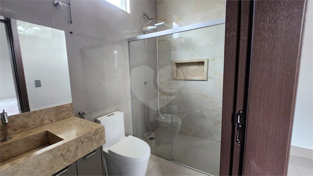 Sobrado à venda com 4 quartos, sendo 2 suítes, em Jardim Botânico, Araraquara, SP