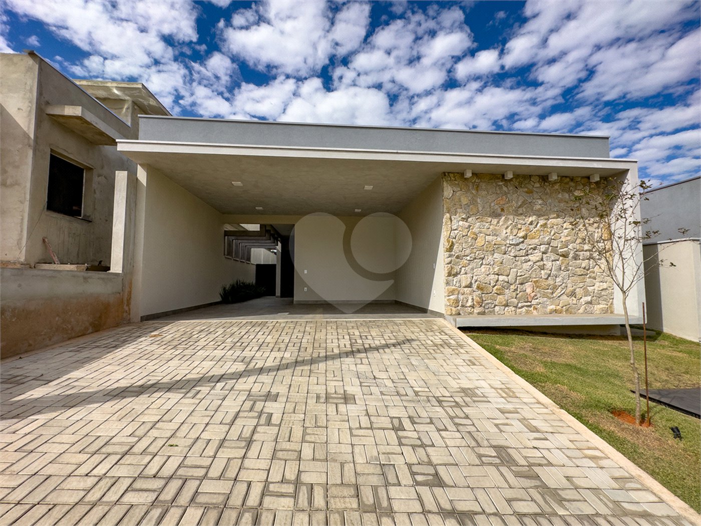Casa à venda com 3 suítes no condomínio Saint Paul, Itu - SP