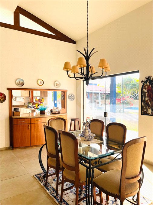 Casa à venda com 4 suítes no condomínio Residencial Vale das Laranjeiras, Indaiatuba - SP