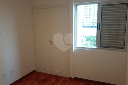Apartamento para alugar com 3 quartos, sendo 1 suíte, em Vila Cordeiro, São Paulo, SP