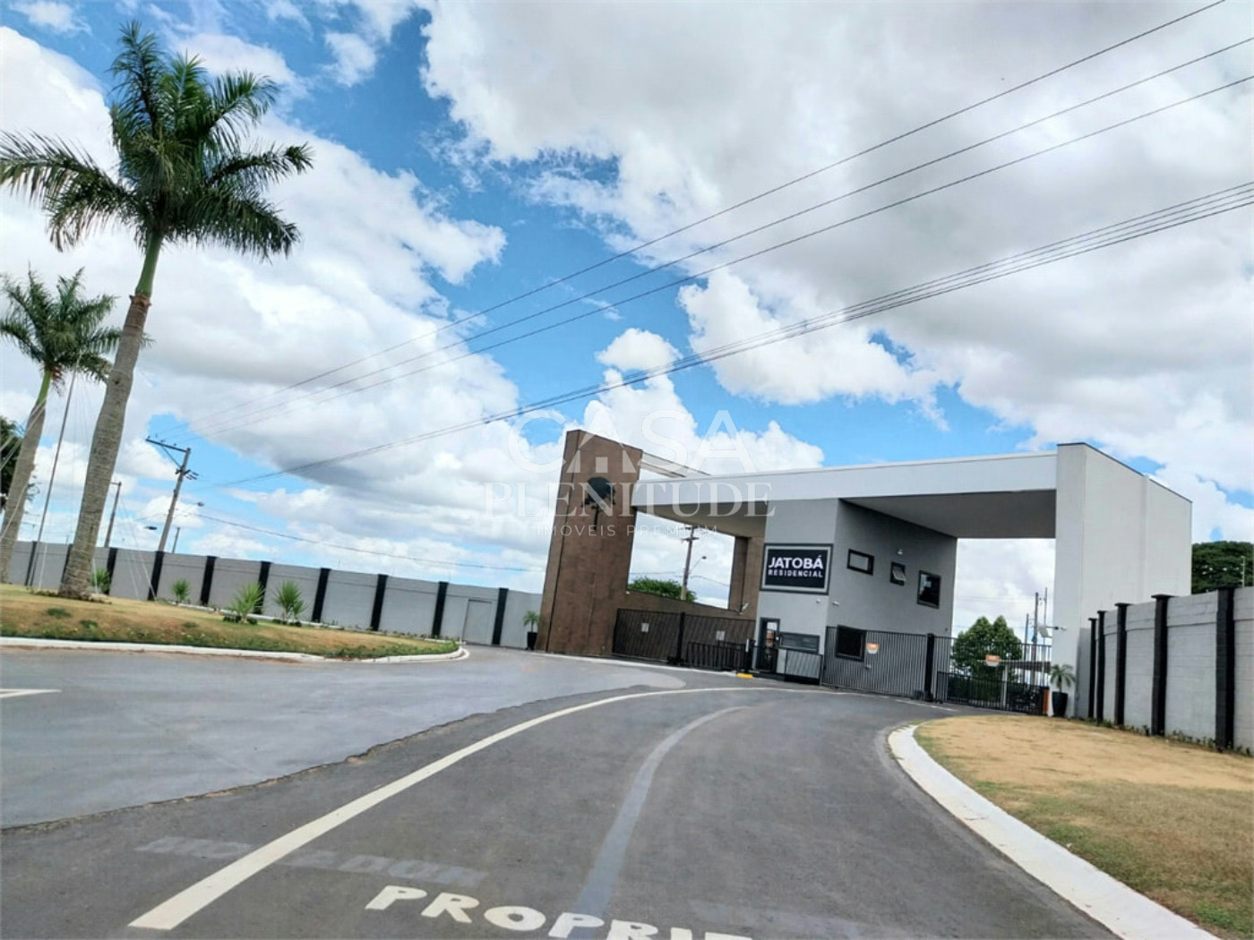 Casa em condomínio à venda ou para alugar com 4 suítes no Centro, Cesário Lange, SP