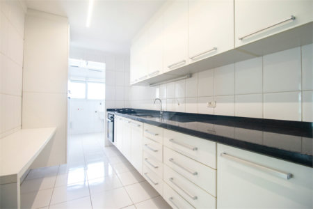 Apartamento à venda com 3 quartos, sendo 1 suíte, em Panamby, São Paulo, SP