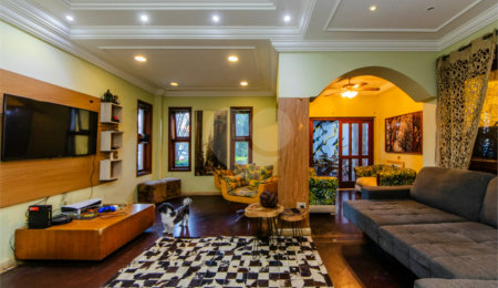 Casa à venda ou para alugar com 4 quartos, sendo 3 suítes,  no condomínio Da Serra, São Paulo - SP