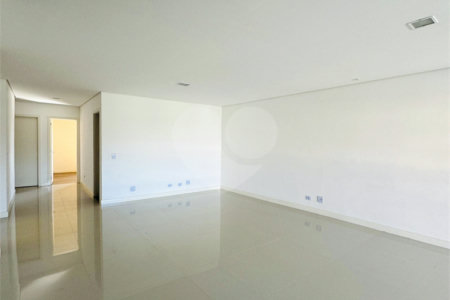 Apartamento à venda com 3 quartos, sendo 1 suíte, em Baeta Neves, São Bernardo do Campo, SP