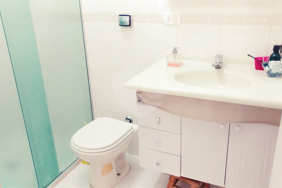 Casa à venda com 4 quartos, sendo 2 suítes,  em Vila Romero, São Paulo, SP