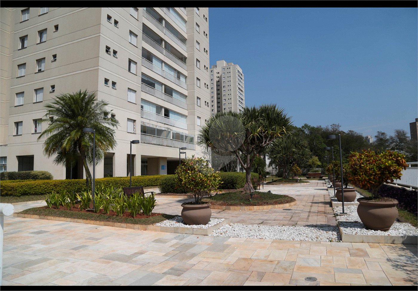 Apartamento à venda com 4 quartos, sendo 2 suítes,  em Lar São Paulo, São Paulo, SP