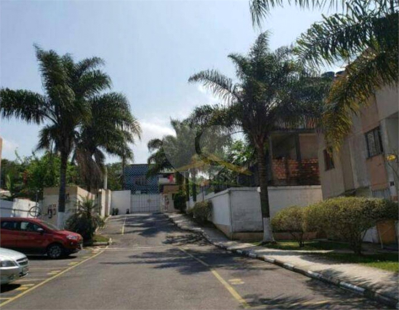 Apartamento à venda com 2 quartos em Jardim Itamarati, Poá, SP