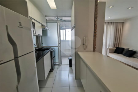 Apartamento à venda com 2 quartos em Parque Reboucas, São Paulo, SP