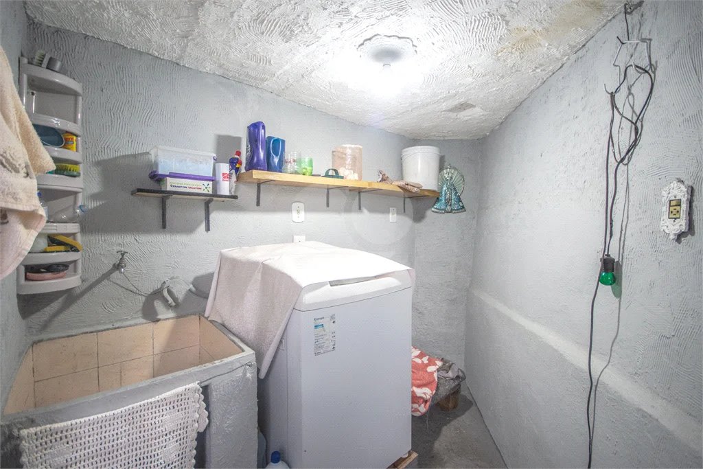 Casa à venda com 3 quartos em Horto, São Paulo, SP