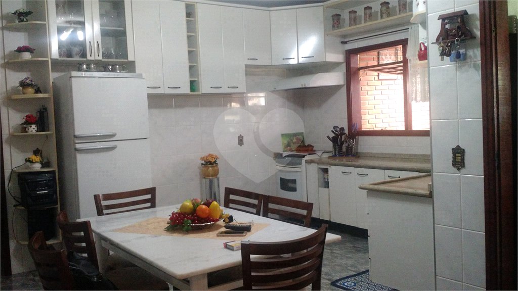 Casa à venda com 3 quartos, sendo 1 suíte, em Horto, São Paulo, SP