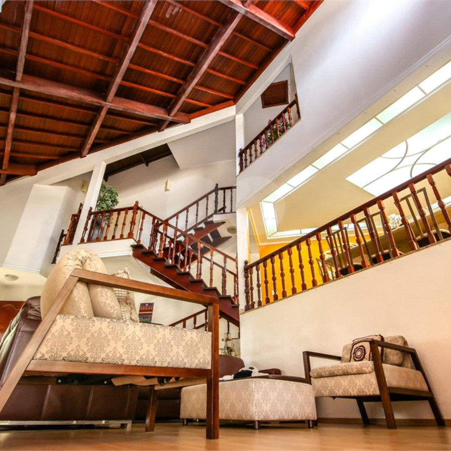 Casa à venda com 5 quartos, sendo 3 suítes, em City América, São Paulo, SP