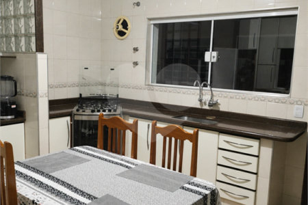 Casa à venda com 3 quartos, sendo 1 suíte, em Vila Zanardi, Guarulhos, SP
