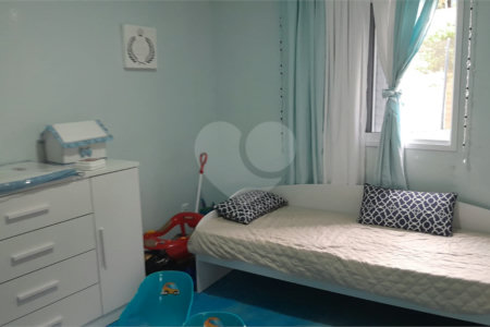 Chácara em Área Rural de Piracaia, com casa principal + 4 kitnets alugadas, excelente localização
