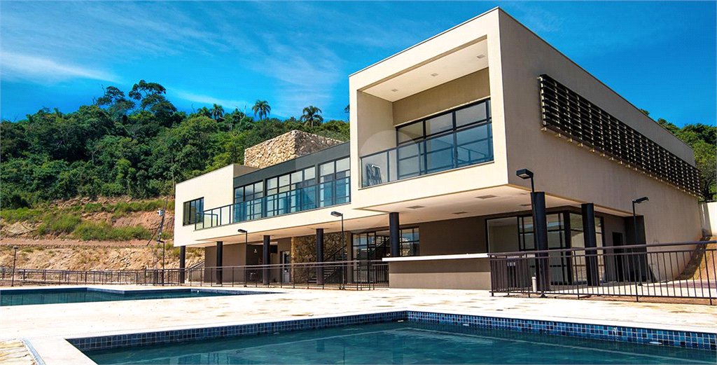 Terreno à venda com 1 suíte no condomínio Altavis Aldeia, Santana de Parnaíba - SP