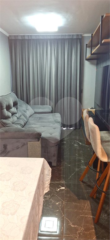 Apartamento à venda com 2 quartos, sendo 1 suíte, em Jardim Flor da Montanha, Guarulhos, SP
