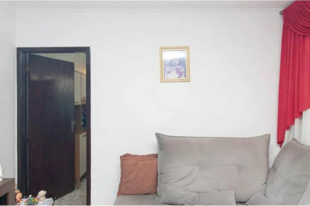 Casa Térrea à venda com 4 quartos, sendo 1 suíte,  em Vila Mazzei, São Paulo, SP