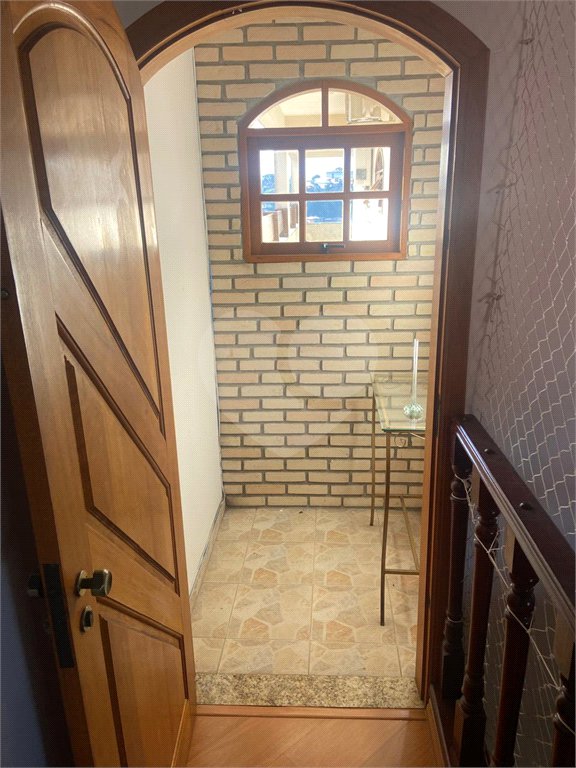 Sobrado à venda com 3 quartos, sendo 1 suíte,  em Jardim Selma Helena, Poá, SP