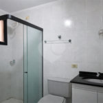 Apartamento à venda com 3 quartos, sendo 1 suíte,  em Enseada, Guarujá, SP