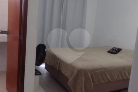 Casa à venda com 2 suítes no condomínio Residencial Camila., Rio de Janeiro - RJ