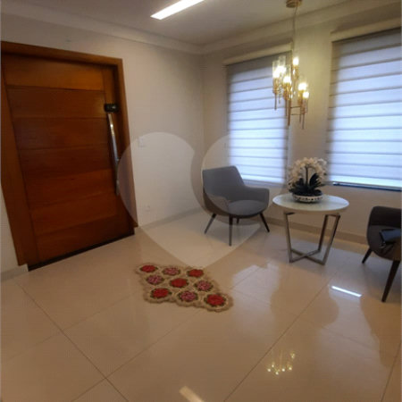 Casa à venda com 3 quartos, sendo 2 suítes,  em Vila Galvão, Guarulhos, SP