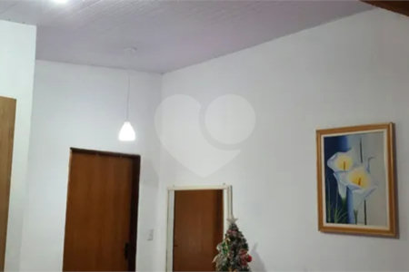 Chácara à venda com 3 quartos, sendo 1 suíte, no Centro, Paraibuna, SP