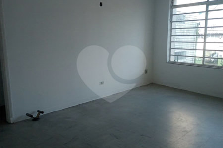 Sobrado à venda com 3 quartos em Vila Romana, São Paulo, SP