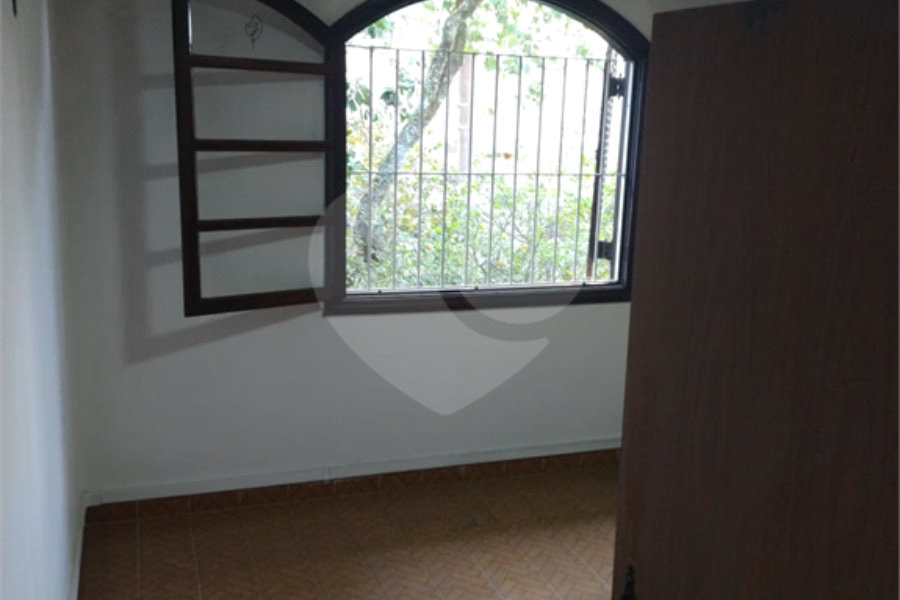 Sobrado à venda com 3 quartos, sendo 1 suíte, em Saúde, São Paulo, SP