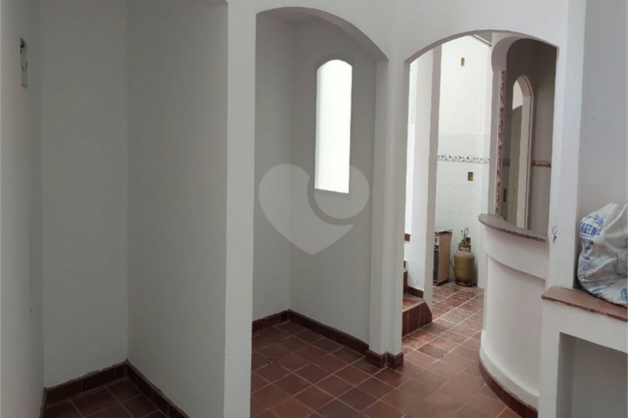 Sobrado à venda com 3 quartos, sendo 2 suítes, em Vila Paulicéia, São Paulo, SP
