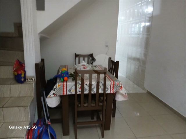 Sobrado à venda com 3 quartos, sendo 1 suíte,  em Itaquera, São Paulo, SP