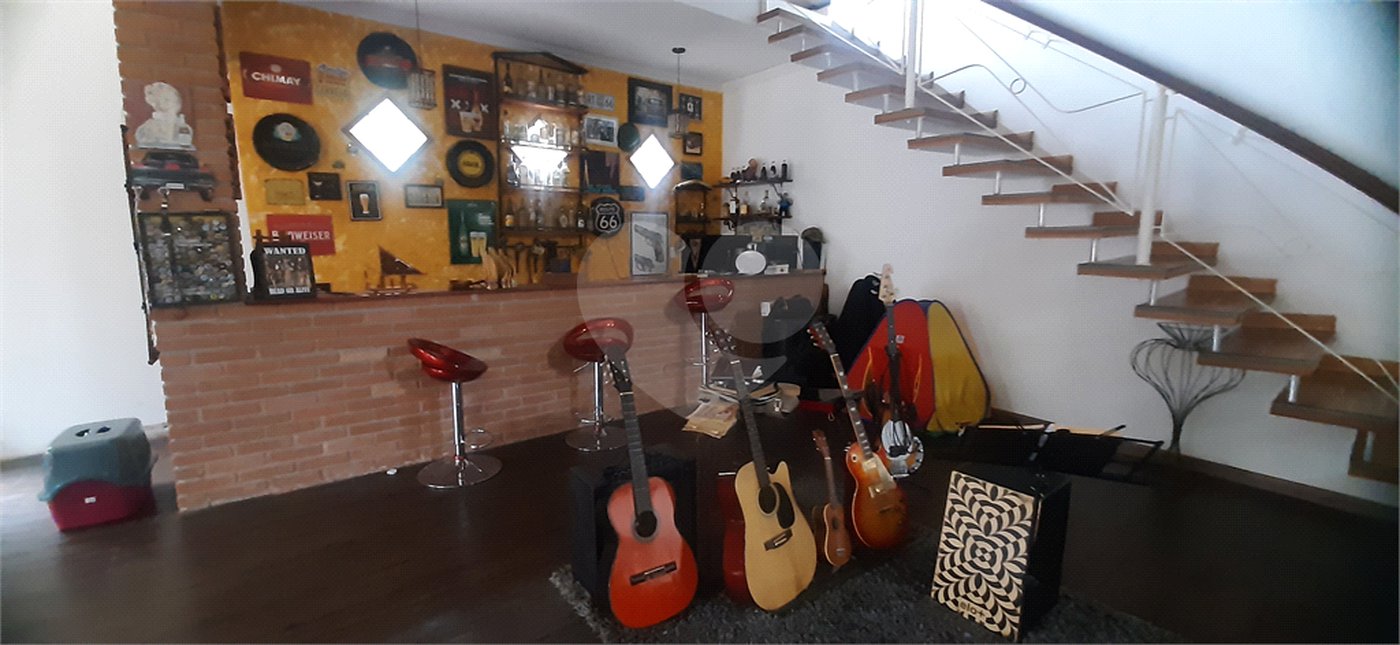 Casa à venda com 3 suítes no condomínio Chacarás Bela Vista, Mairiporã - SP