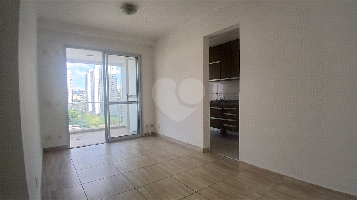 Apartamento para alugar com 2 quartos, sendo 1 suíte, em Vila Anastácio, São Paulo, SP