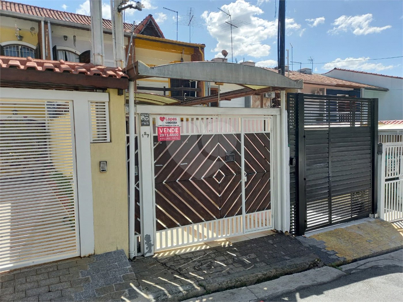 Sobrado à venda com 2 quartos em Tremembé, São Paulo, SP