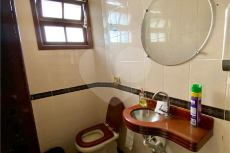 Sobrado à venda com 3 quartos, sendo 1 suíte, em Vila Gomes Cardim, São Paulo, SP