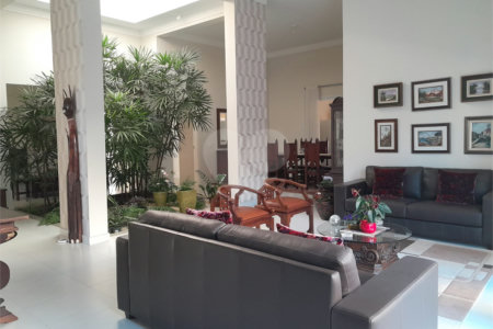 Casa à venda com 5 suítes no condomínio Ipe Velho, Vinhedo - SP