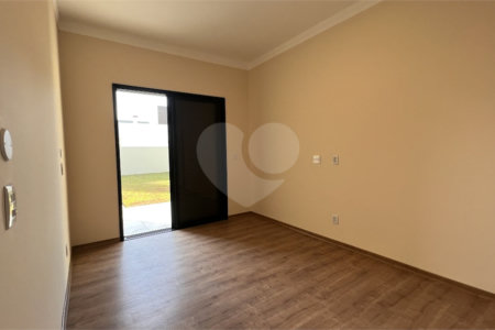 Casa à venda com 3 suítes no condomínio Village Ipanema 1, Araçoiaba da Serra - SP