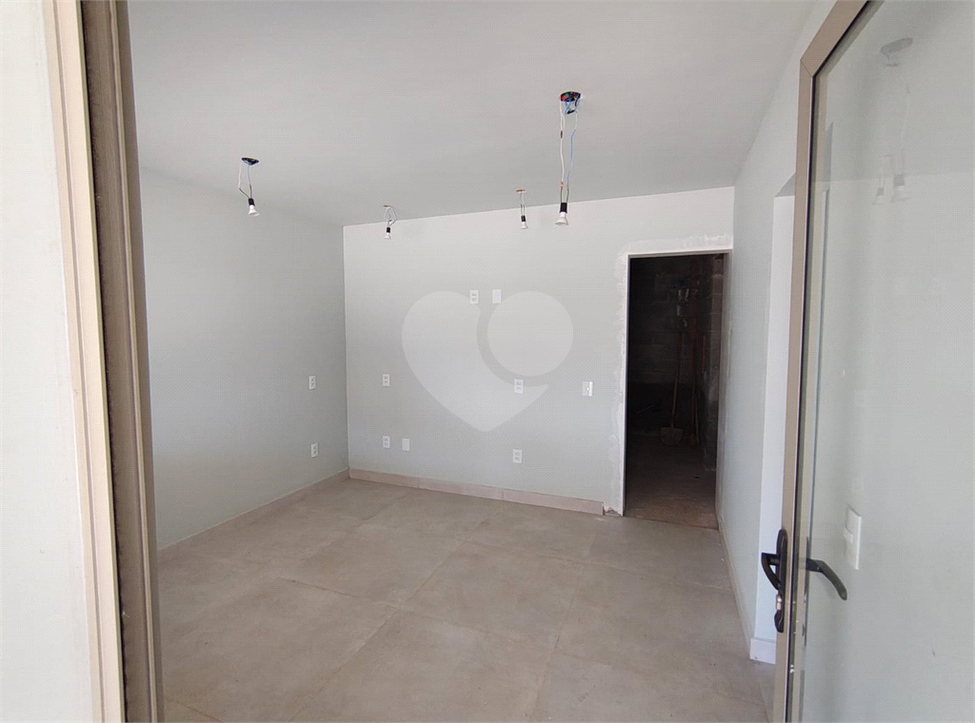 Casa à venda com 4 quartos, sendo 3 suítes,  no condomínio Villa Verde, Jundiaí - SP