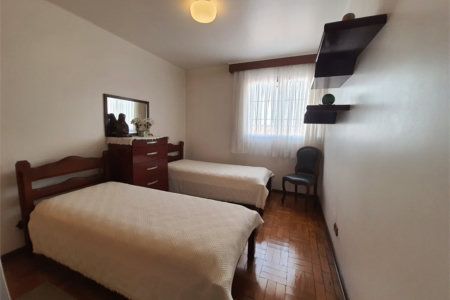 Sobrado à venda com 3 quartos, sendo 1 suíte,  em Jardim Rizzo, São Paulo, SP