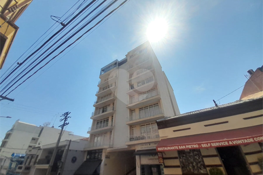 Apartamento à venda com 3 quartos, sendo 1 suíte, no Centro, Serra Negra, SP