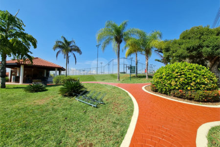 Terreno à venda no condomínio Village Saint Charbel, Araçoiaba da Serra - SP